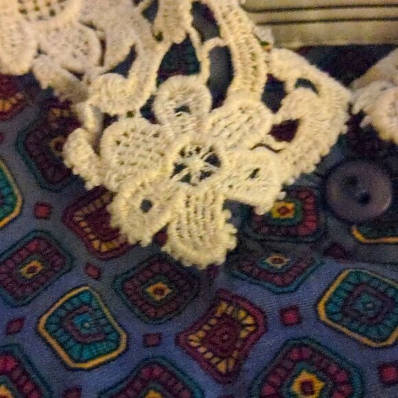 Mr. Witt Vintage geometric print top with lace collar size 14 - Picture 5 of 6